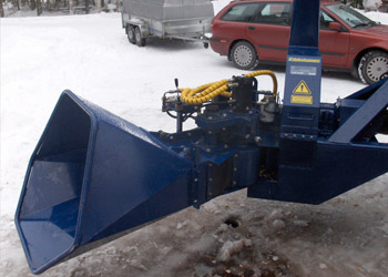 ЩЕПОРУБИТЕЛЬНАЯ МАШИНА EDSBY 250H (С ПРИВОДОМ ОТ ВОТ)